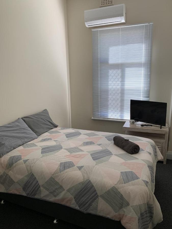 Donnybrook Hotel Wa Eksteriør bilde